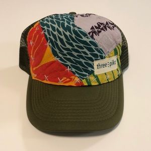 Kealopiko Three Piko green trucker hat- NWOT